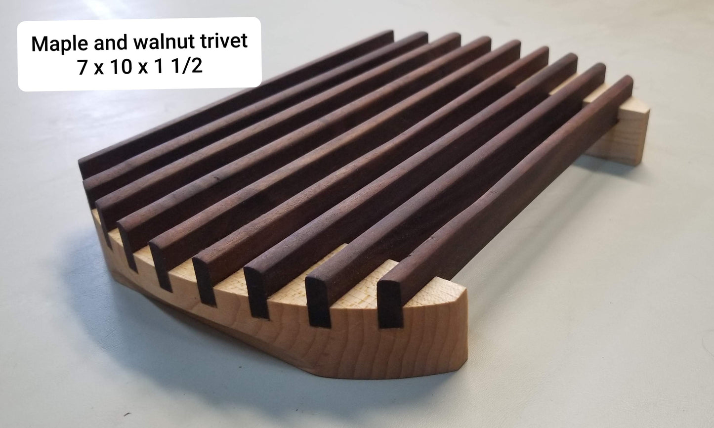 Trivet hardwood